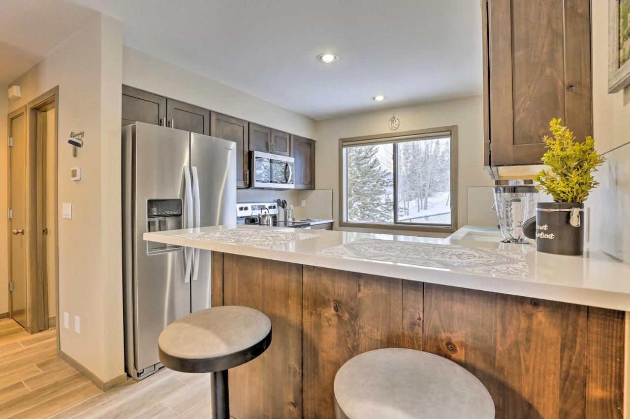 Sleek Frisco Townhome With Views 8 Mi To Copper Mtn 외부 사진